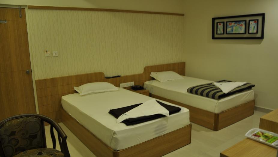 Hotel Athidi Grand Visakhapatnam Oda fotoğraf