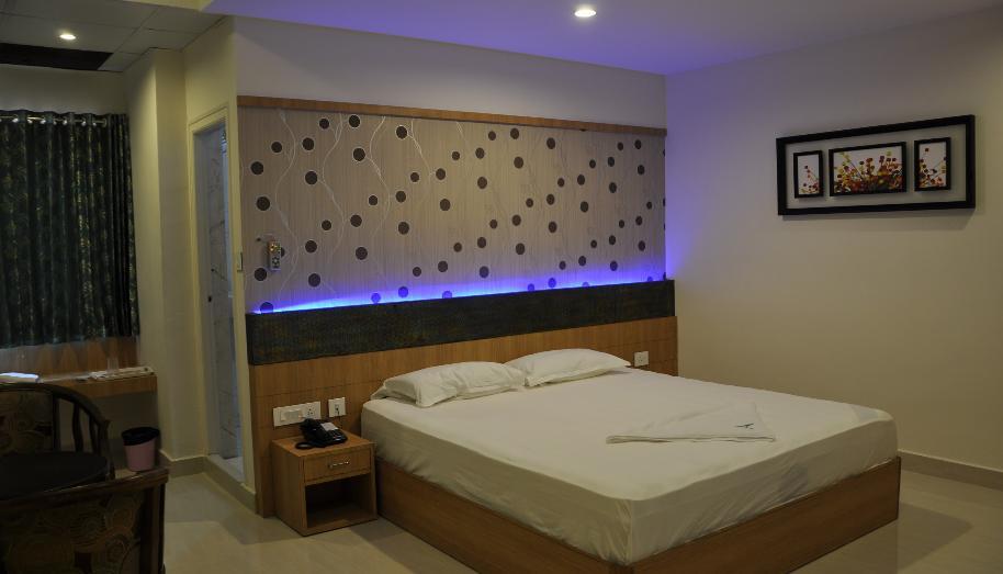 Hotel Athidi Grand Visakhapatnam Oda fotoğraf