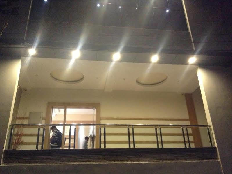 Hotel Athidi Grand Visakhapatnam Dış mekan fotoğraf